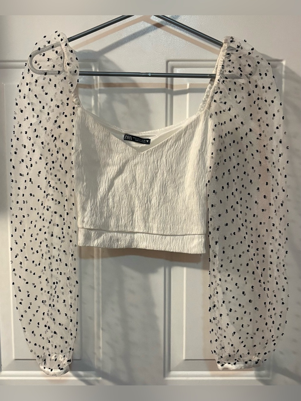 Zara, puff sleeve black/white/sheer polka dot long sleeves blouse Women’s XS